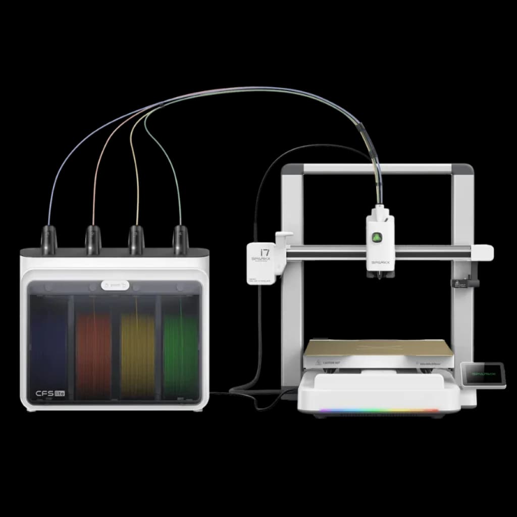 Módulo SPARKX i7 con 4 filamentos visibles y tubos Bowden hacia impresora 3D; cambio automático de color, chasis metálico, cama con base rígida y pantalla