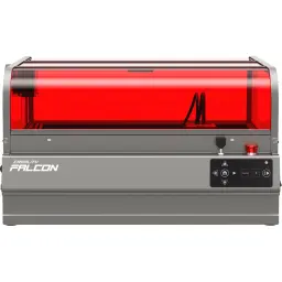 Graveur Creality Falcon2 Pro S 22W avec capot rouge translucide, châssis gris robuste, panneau de contrôle numérique et bouton d’arrêt d’urgence