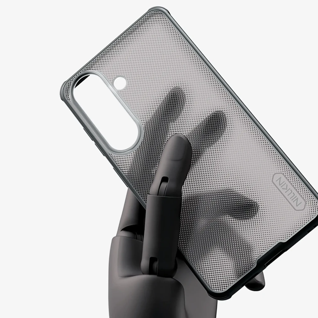 Coque Nillkin Super Frosted Shield Pro pour Samsung Galaxy S26+, noir transparent, texture antidérapante, bords renforcés, découpes précises pour caméras - Ítem5