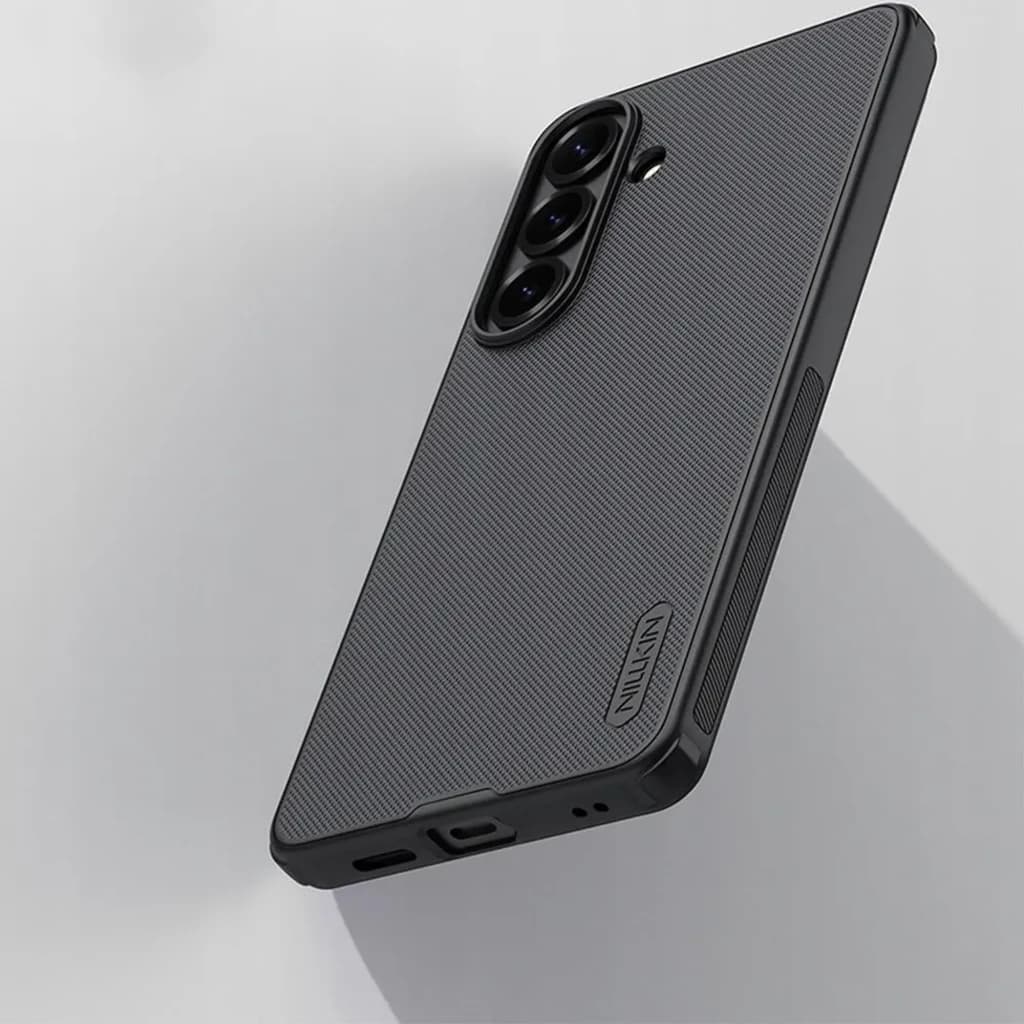 Nillkin Capa Super Frosted Shield Pro Samsung Galaxy S26 Preto com textura antiderrapante, recortes precisos, proteção das bordas e câmera elevada