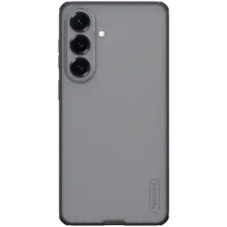 Nillkin Capa Super Frosted Shield Pro para Samsung Galaxy S26 em preto translúcido, textura antiderrapante, recortes precisos e proteção das lentes