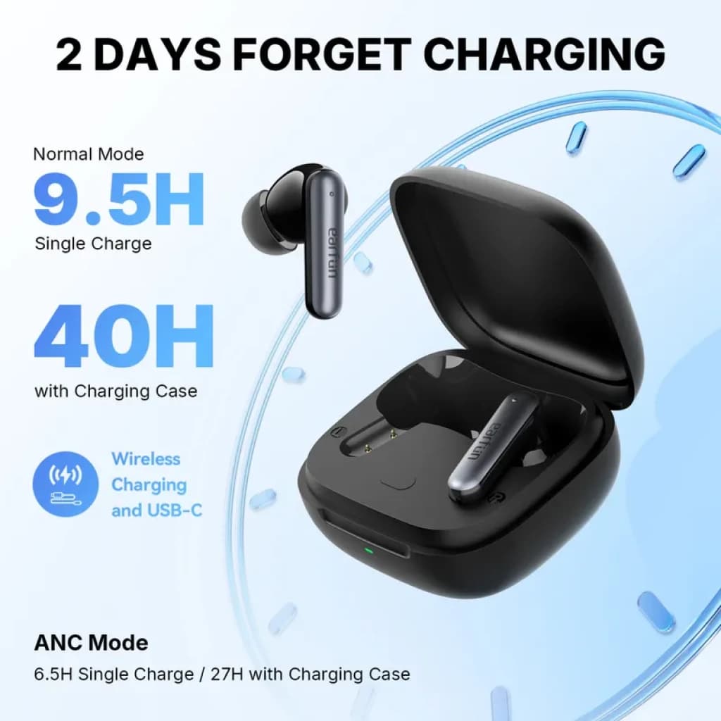 EarFun Air Pro 4i Negro: estuche compacto mate con tapa abatible y dos auriculares in-ear brillantes; indicadores LED, carga USB-C e inalámbrica