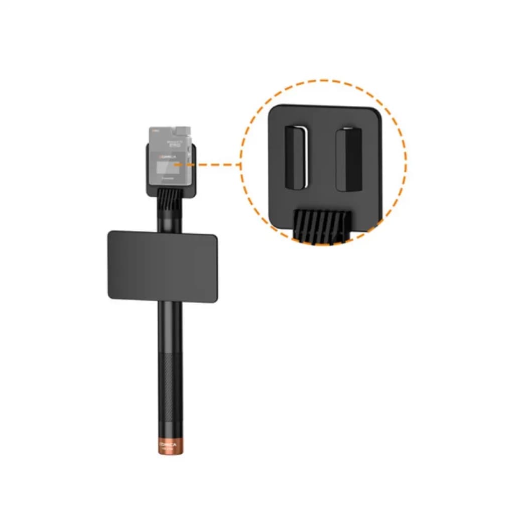 Émetteur UHF portable Comica HR-WM avec capsule supercardioïde, monté sur poignée, écran pare-vent noir, détails de boutons latéraux mis en avant
