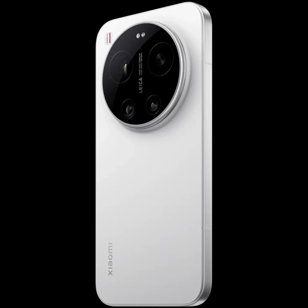 Módulo de câmera Leica circular em preto sobre traseira branca elegante do Xiaomi 17 Ultra; lentes grandes destacadas e acabamento premium minimalista