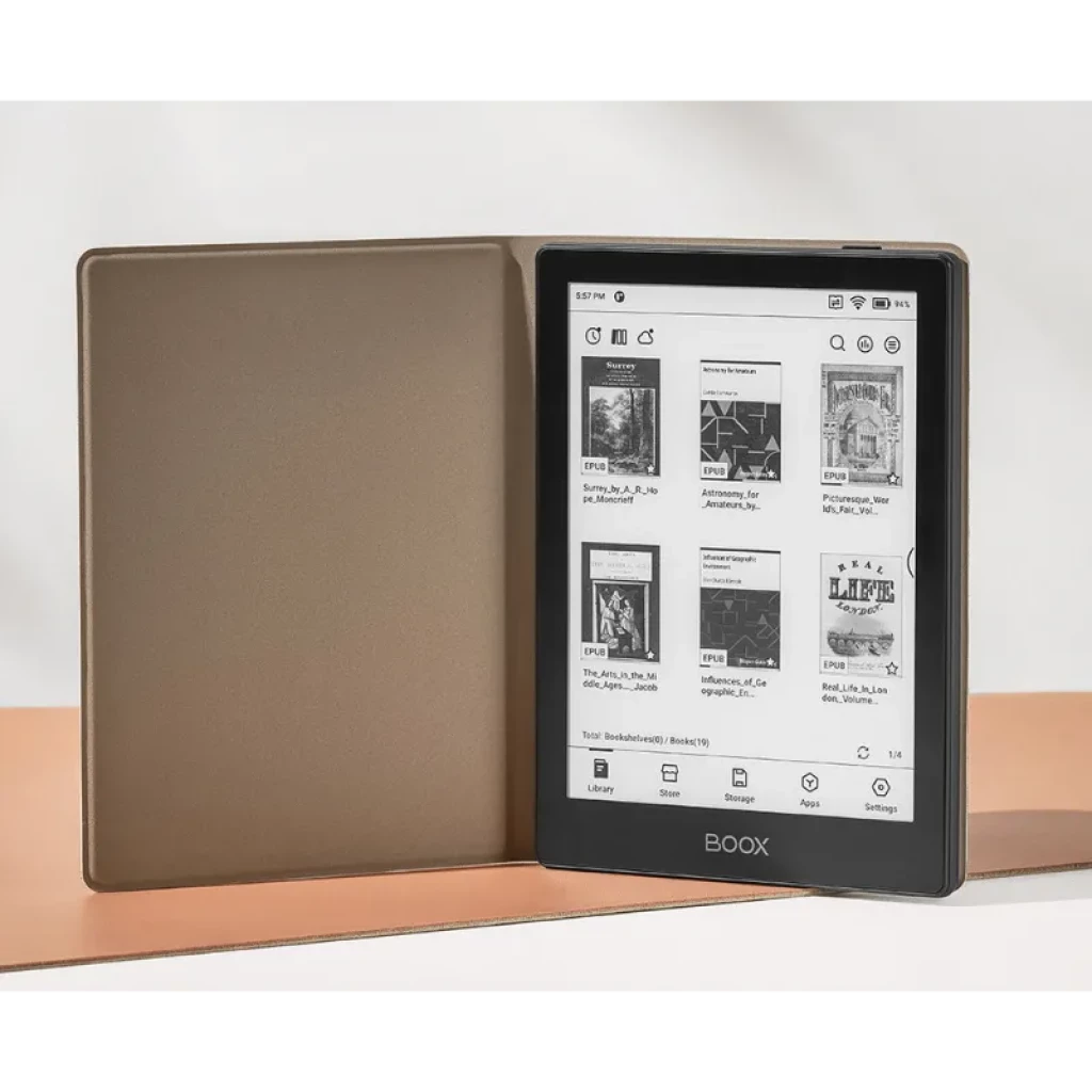 Funda BOOX Magnetic para Go 6 Beige con cierre magnético, acabado liso en tono beige, logo en relieve y forro interior marrón, diseño delgado y protector - Ítem3