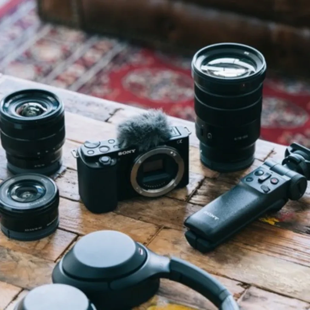 Câmara Sony Alpha ZV-E10 com ecrã articulado para vídeo 4K - Câmara mirrorless para vlogging - Item6