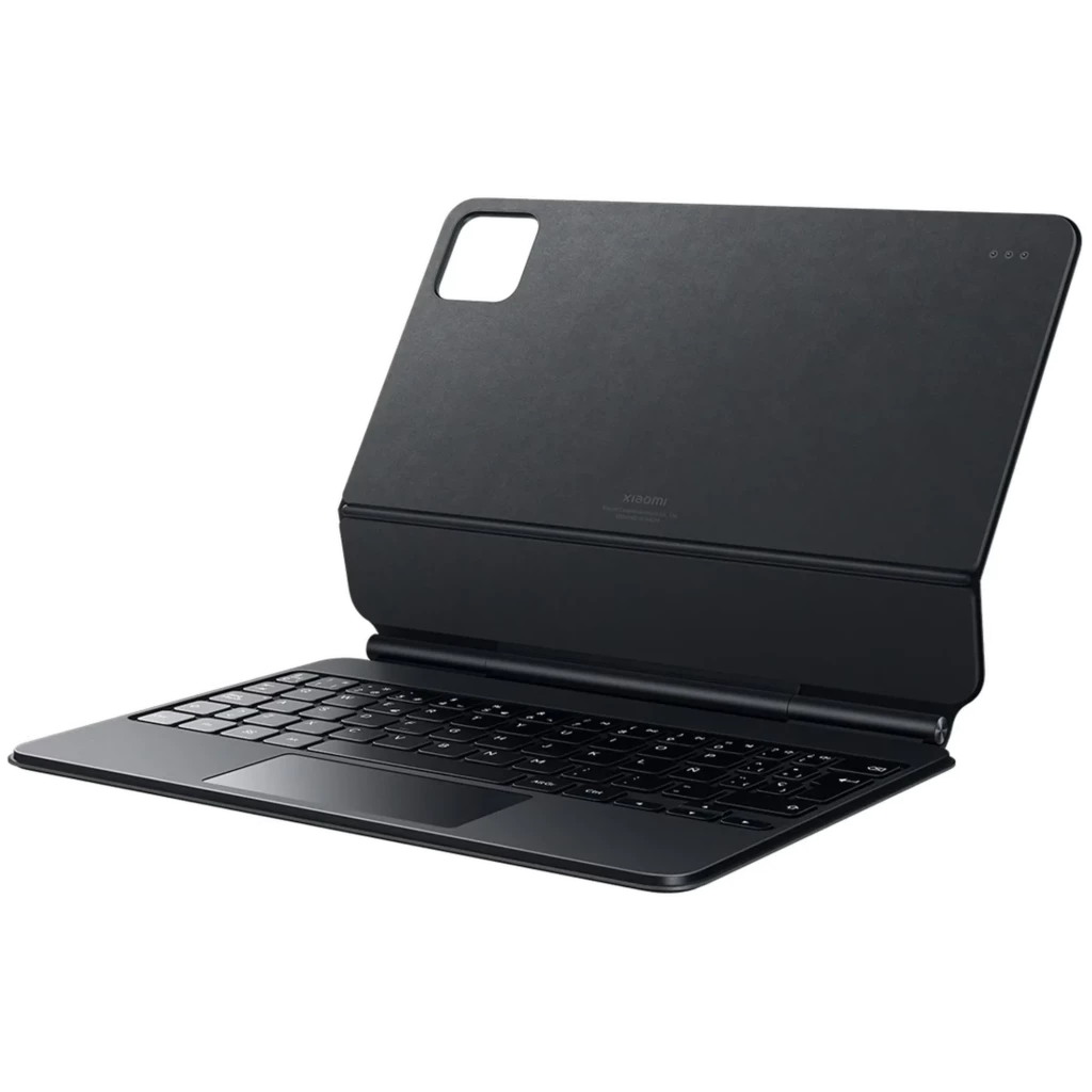 Teclado magnético preto para Xiaomi Pad 8 e 8 Pro, layout completo com touchpad, capa traseira com recorte para câmera e acabamento premium elegante - Item