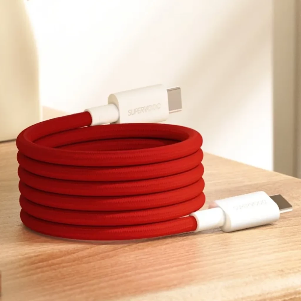 OnePlus Magnetic Cable Tipo C a Tipo C 120cm Rojo, cable trenzado rojo con conectores USB-C blancos, diseño resistente y flexible para carga y datos - Ítem5