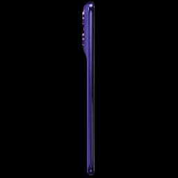 Lateral del Motorola Moto Edge 70 Fusion en color PANTONE Orient Blue, perfil ultradelgado con módulo de cámaras sobresaliente y acabado mate elegante