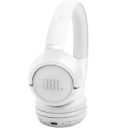 Casque supra-auriculaire JBL blanc, arceau rembourré, coussinets doux, boutons et port USB-C visibles, design pliable et épuré