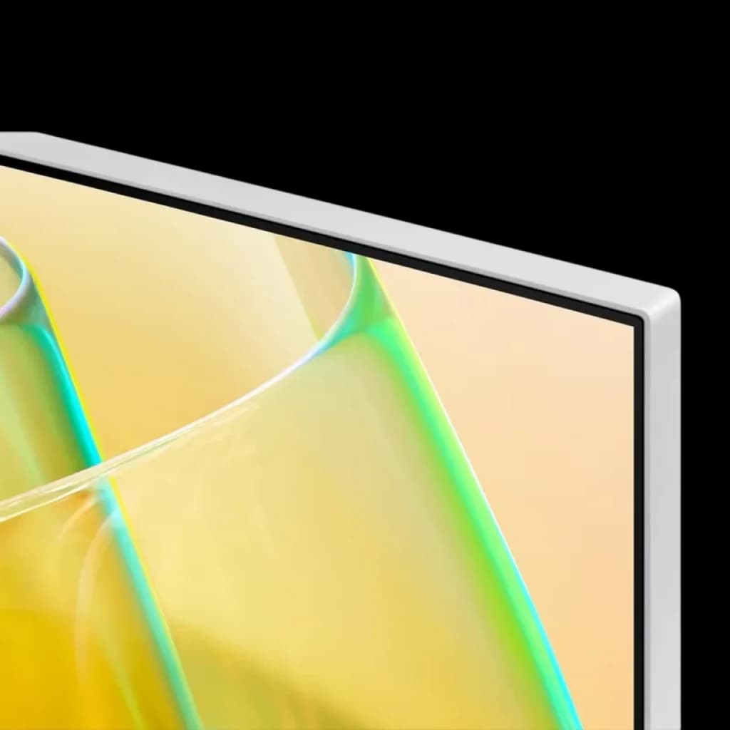Bisel del monitor Samsung S65TC 34 pulgadas UltraWide QHD curvo 1000R con marco delgado en color claro y pantalla con reflejos vibrantes Thunderbolt 4