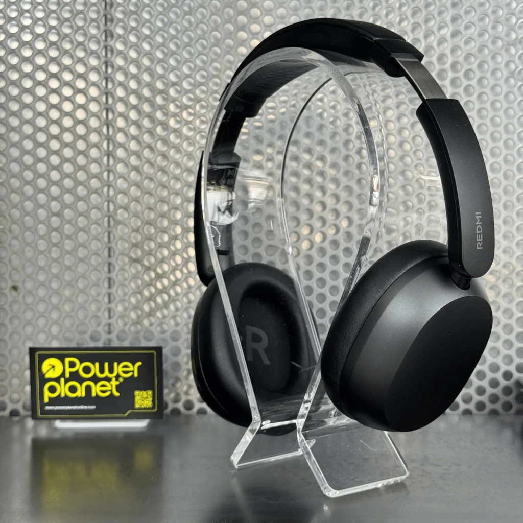 Auriculares inalámbricos Negro con diadema acolchada, copas ovaladas lisas y logotipo Redmi verde; diseño over-ear minimalista y moderno - Ítem3
