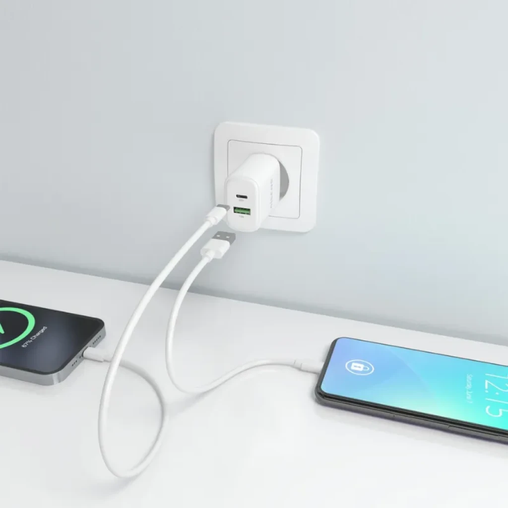 Carregador Aisens GaN A110-0910 de 20 W, branco, com duas portas USB-C e USB-A - Item3