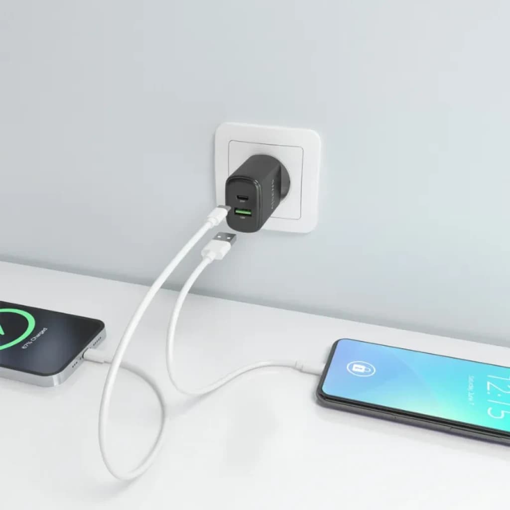 Aisens GaN A110-0910 cargador de pared negro 20W con dos puertos USB-C y USB-A, compacto y minimalista, carga simultánea para móviles y accesorios