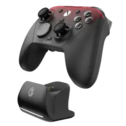 Mando GameSir G7 Pro Negro con joysticks duales, botones plateados, agarre texturizado, acentos rojos y base de carga magnética con luz LED