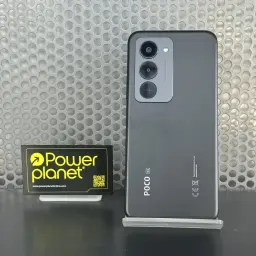 Xiaomi Poco M8s 5G 128 GB Preto com traseira fosca, módulo de câmera tripla vertical com flash, logotipo POCO e acabamento elegante em preto grafite