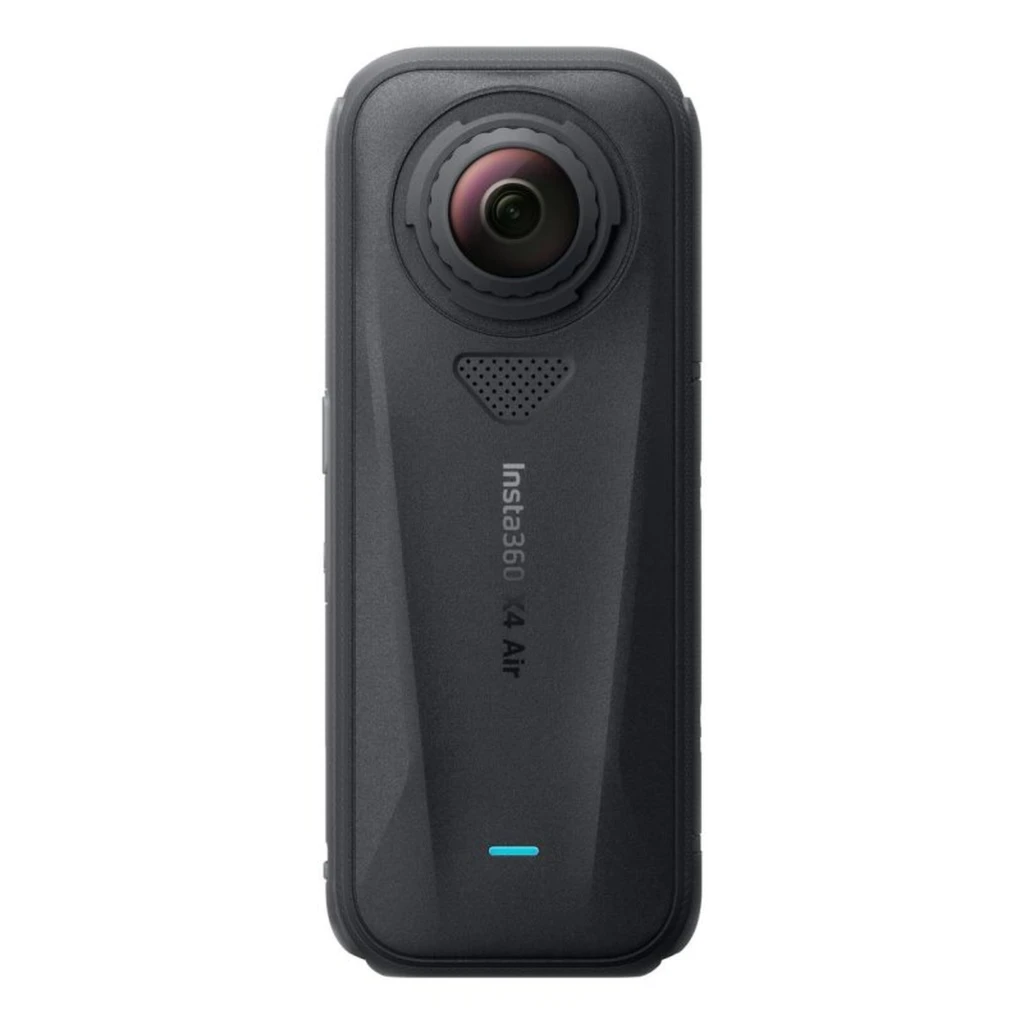 Caméra 360 compacte noire avec double objectif fisheye, corps étanche antidérapant, indicateur LED bleu, boutons latéraux et micro avant pour Insta360 X4 - Ítem2