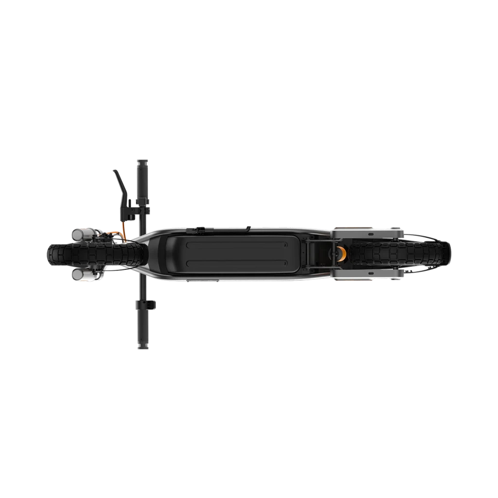 Xiaomi Electric Scooter 6 Pro com quadro preto, detalhes laranja, pneus largos off-road, deck robusto rebaixado, guidão reto e cabos expostos em laranja - Item6