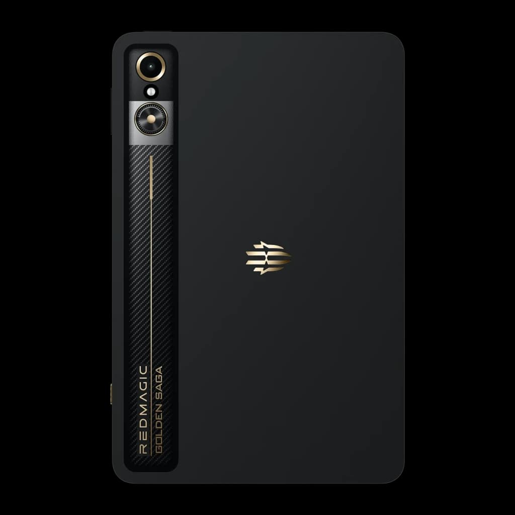Dos noir mat Nubia RedMagic Astra Golden Saga avec bande carbone noire, accents dorés, logo central doré et module photo double vertical à gauche