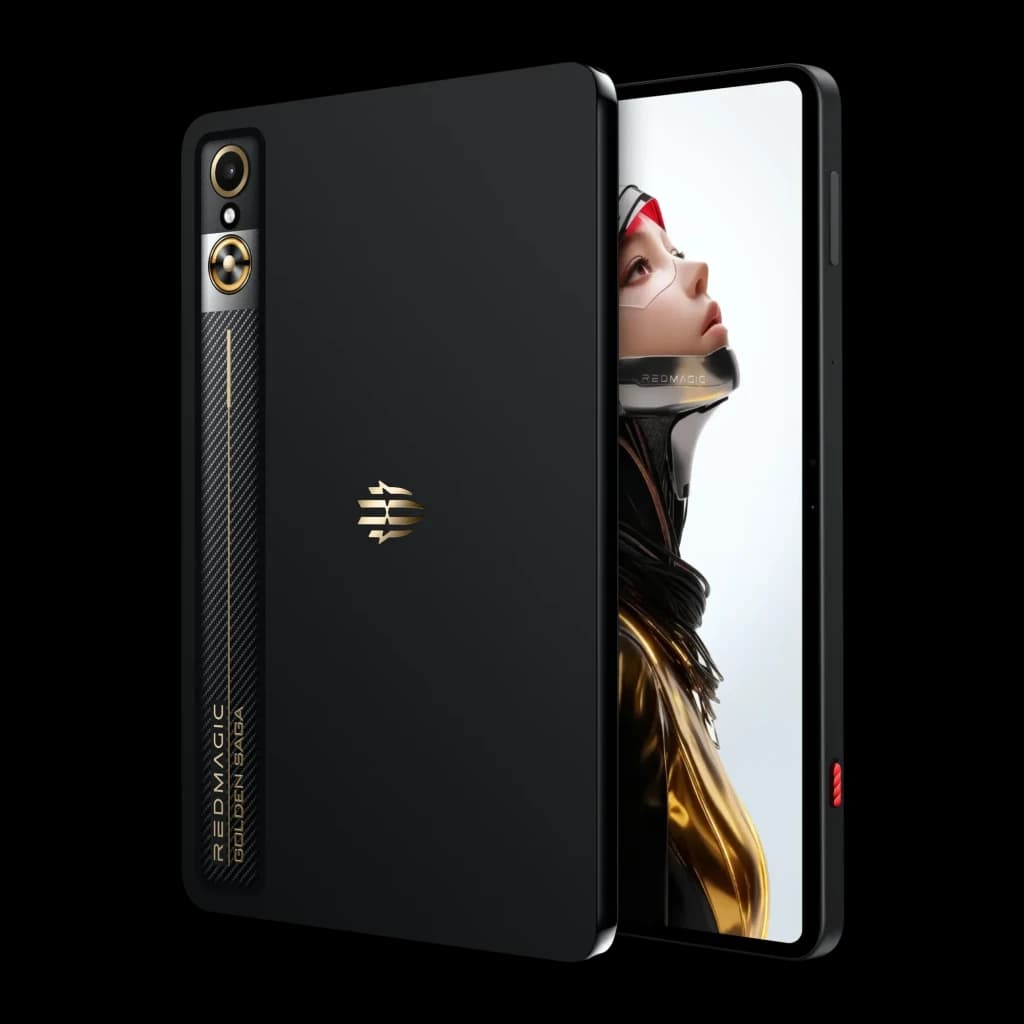 Tablette Nubia RedMagic Astra Golden Saga, coque noire mate avec bande carbone, logo doré, module photo unique; écran OLED 9,06" 165Hz bord fin affichant art
