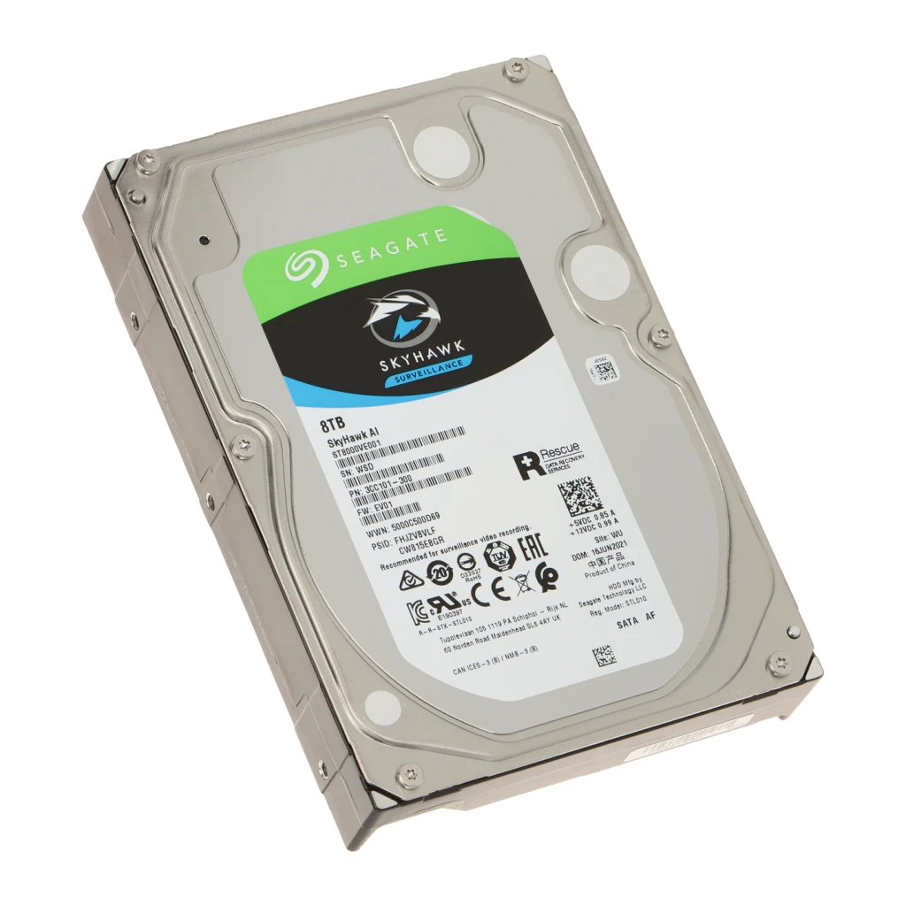 Disco rígido Seagate SkyHawk AI 8TB 3.5 polegadas 7200RPM ST8000VE001, detalhe: etiqueta frontal com logo, capacidade 8TB