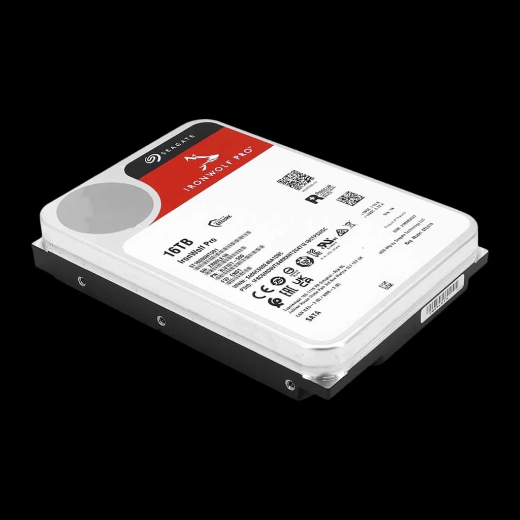 Disco rígido Seagate IronWolf Pro 16TB 3.5 polegadas HDD 7200RPM ST16000NT001, detalhe: etiqueta superior com logo IronWolf