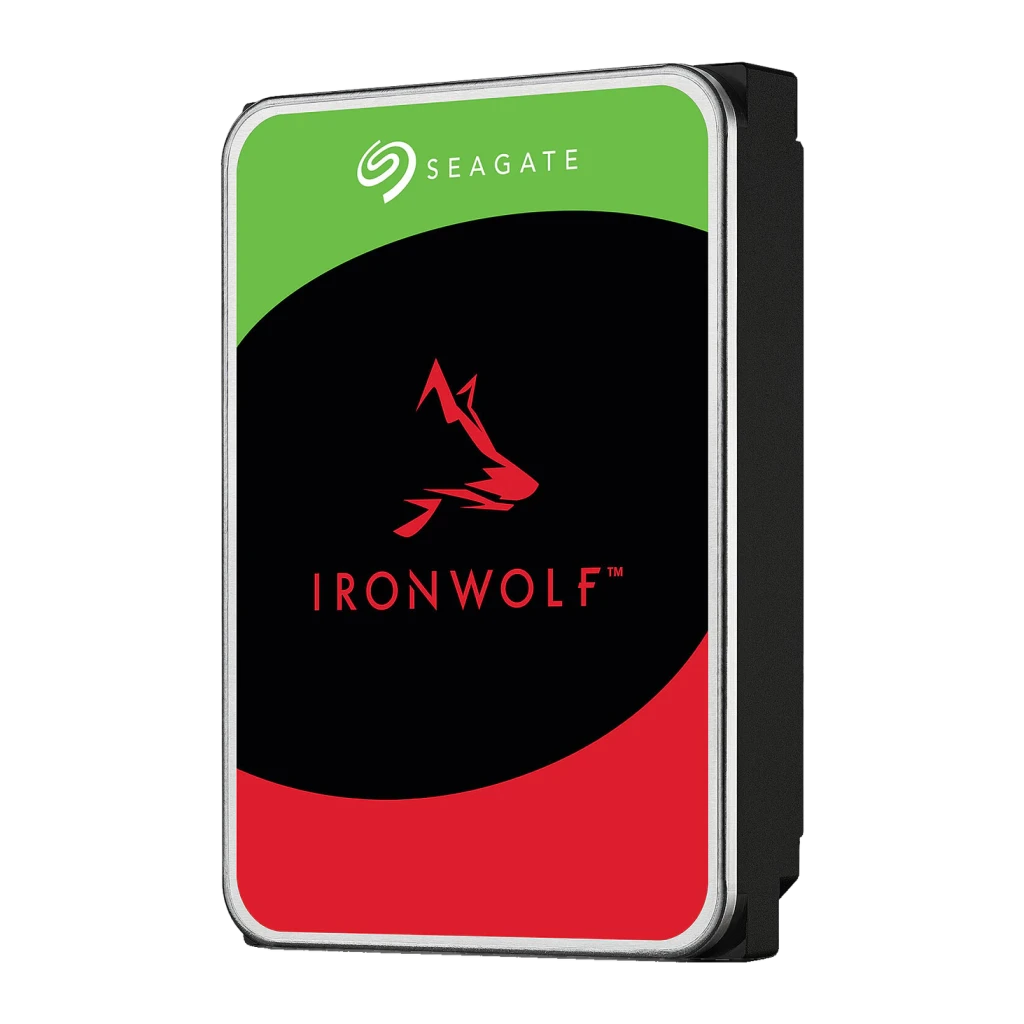 Disco duro Seagate IronWolf 2TB 3.5 pulgadas SATA III 5400RPM ST2000VN003, detalle: etiqueta frontal con logo lobo rojo
