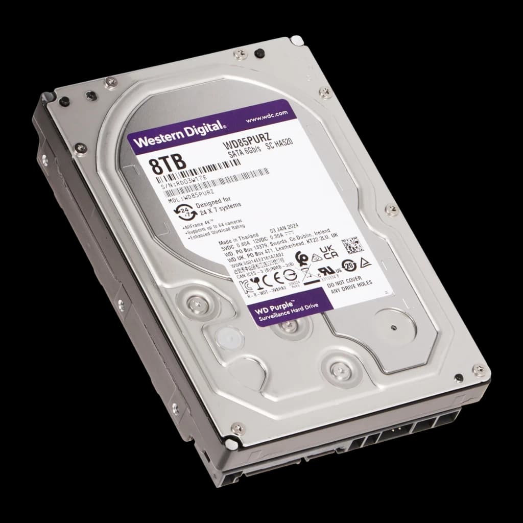 Disco rígido WD Purple 8TB 3.5 polegadas 5400RPM, detalhe: etiqueta frontal com capacidade 8TB e especificações técnicas