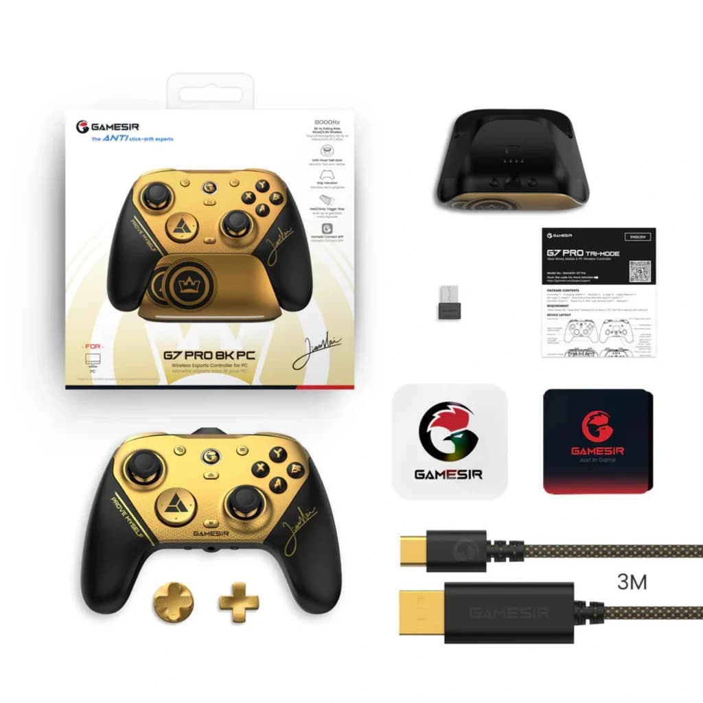 GameSir G7 Pro 8K Champion Edition en dorado y negro con joysticks y gatillos, base de carga, dongle USB, cable trenzado 3 m y cruceta intercambiable