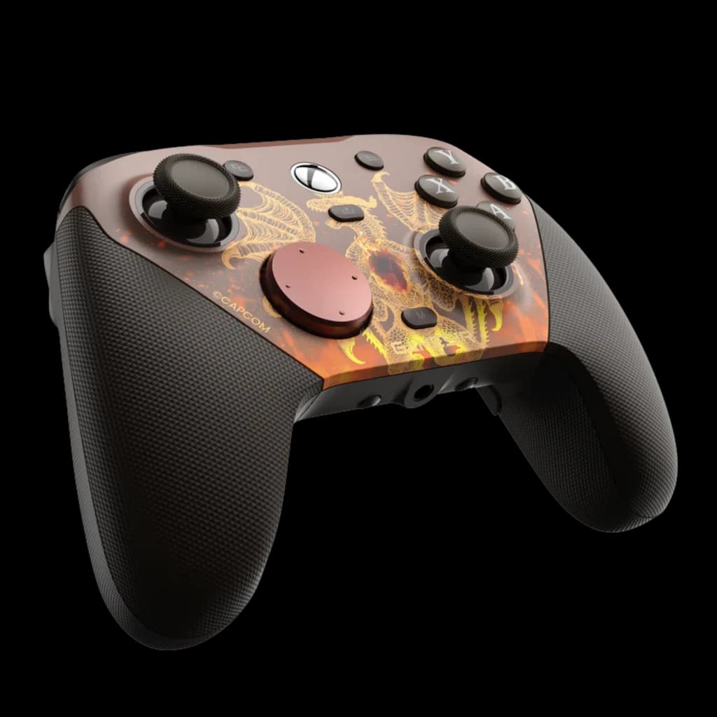 Mando inalámbrico con diseño Dragon’s Dogma 2, carcasa marrón con dragón dorado y detalles en rojo, sticks y gatillos negros, agarres texturizados negros