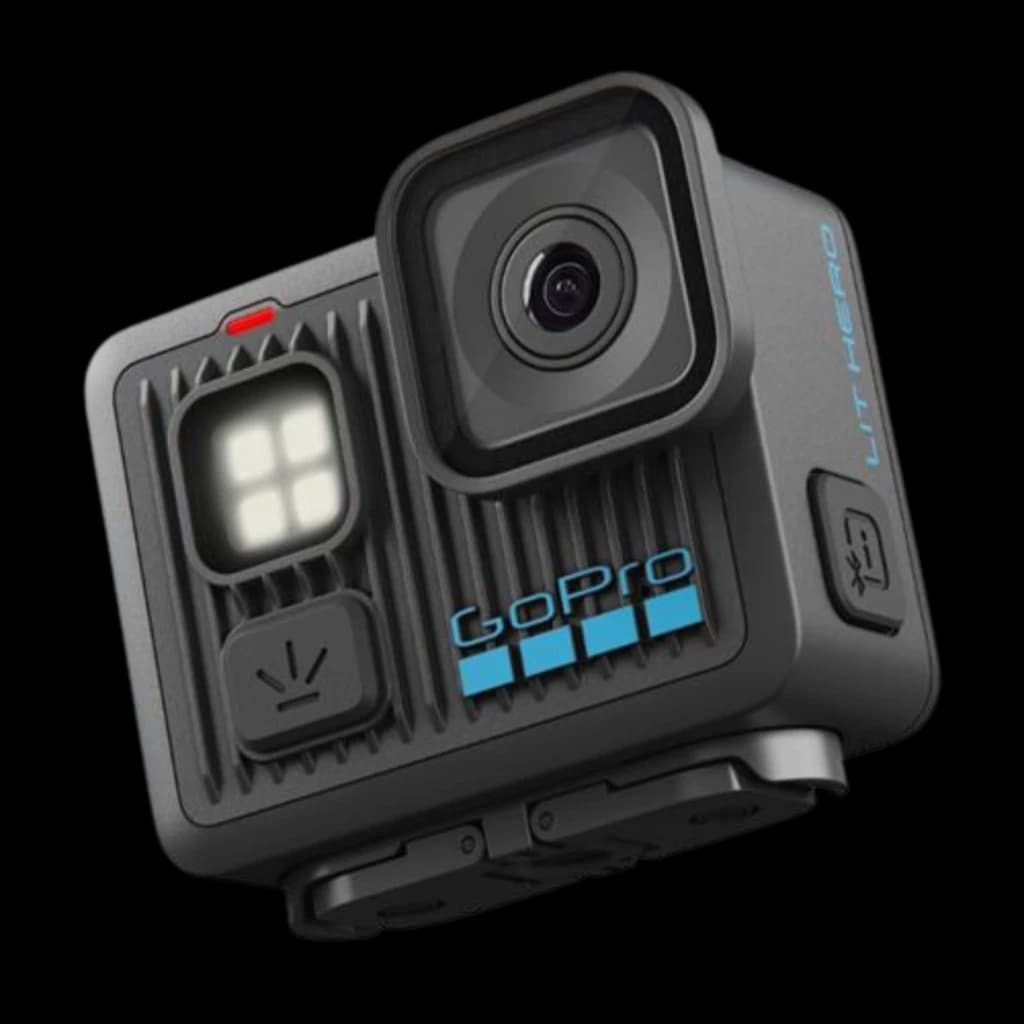 GoPro Lit Hero 4K 60fps 12 MP sumergible 5 m con lente gran angular, luz frontal integrada, botón superior rojo y carcasa gris robusta con montaje inferior