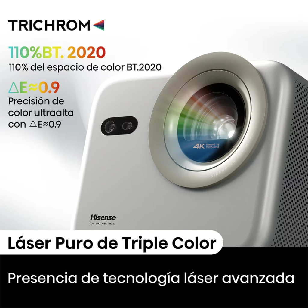 Projecteur compact gris sur support métallique, objectif 4K mis en avant, boîtier perforé pour ventilation, logo Hisense visible, design moderne et premium - Ítem6