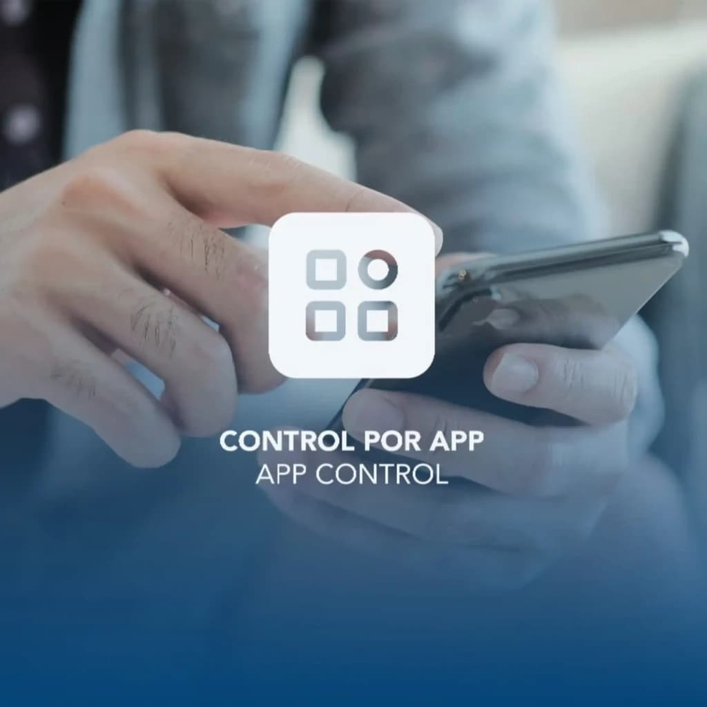 Daewoo DW5010 Ventilador de Techo 30 W 6 Velocidades con control por app; icono de aplicación y mano usando smartphone para manejar el ventilador