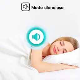 Icône haut-parleur barré mode silencieux, femme dormant paisiblement sous une couette blanche, ambiance douce et calme, fond clair minimaliste