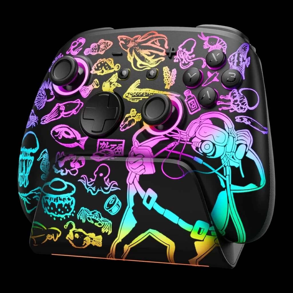 Comando Funlab Luminex Pro Wireless Switch com base de carregamento, arte neon colaborativa do Dave, ilustrações coloridas e botões pretos ergonomicamente
