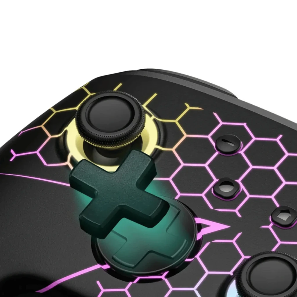 Controlador sem fios FUNLAB Firefly Pro - Edição Z RGB com LEDs multicolor, padrão hexagonal iluminado, botões A/B/X/Y, gatilhos e analógicos com aro - Item3