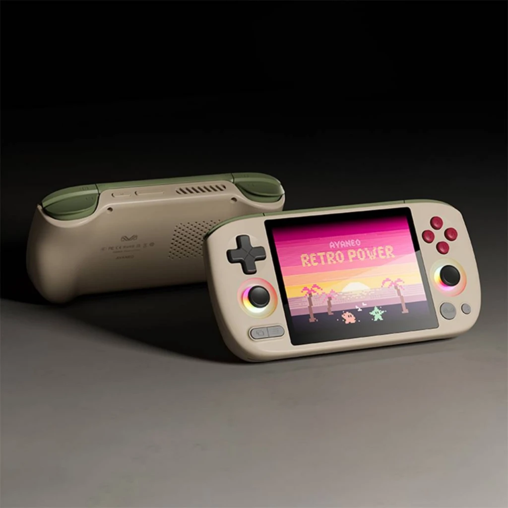 Consola portátil beige Ayaneo Pocket AIR Mini con pantalla central, sticks iluminados, cruceta roja y botones frontales; estilo retro con gráfico pixelado - Ítem4