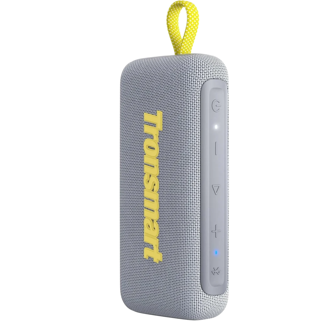 Tronsmart Trip 2 gris 10W con malla textil, logo frontal en relieve amarillo, controles superiores, luz LED de estado y correa amarilla para transporte - Ítem8