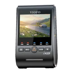 VIOFO A329S com visor colorido, botões frontais PWR, REC, GPS, MIC e Wi‑Fi, lente frontal ampla, corpo compacto preto e tela exibindo estrada ao entardecer