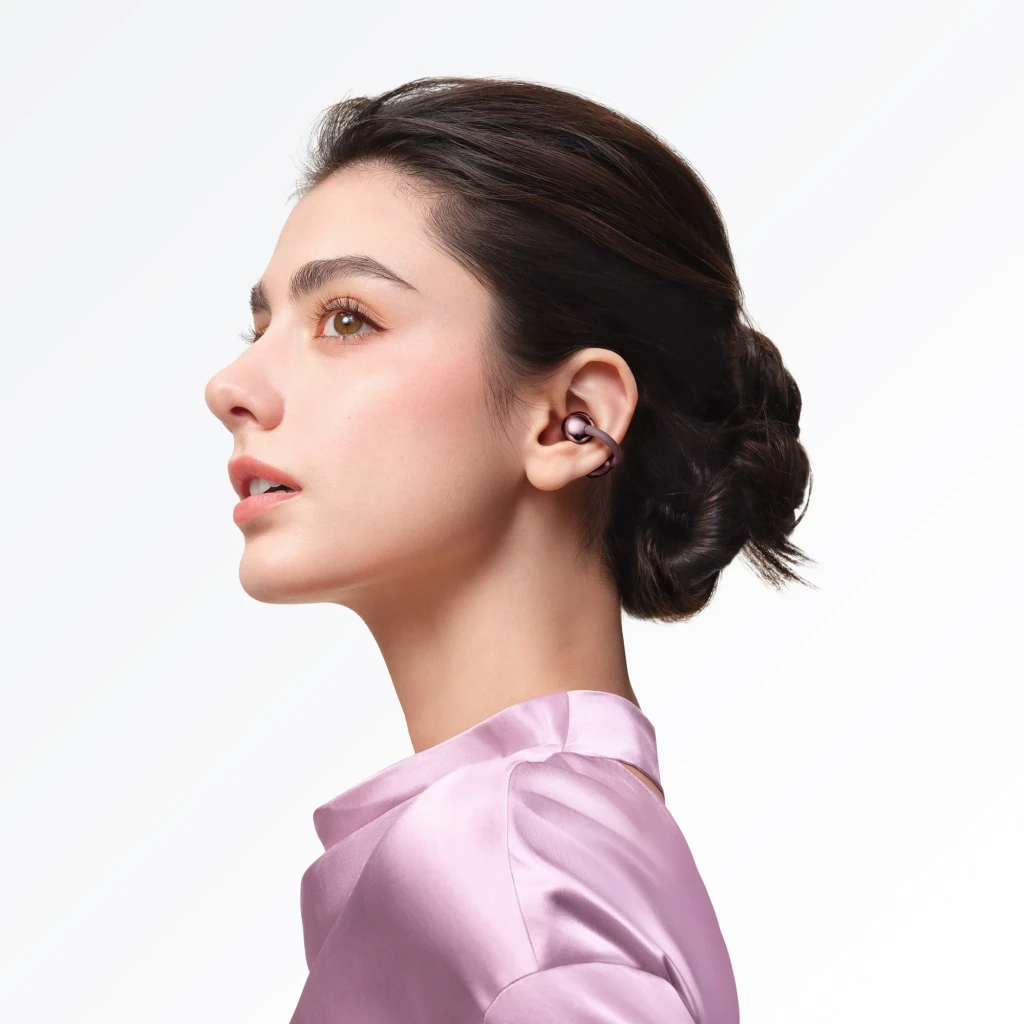 Huawei FreeClip 2 Rose Gold - auriculares Bluetooth con diseño open-ear tipo clip, acabado rosado metálico y estuche de carga compacto a juego - Ítem4