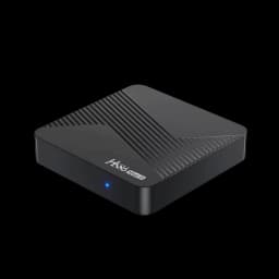 MINI13 HS86 Android TV Box preto, compacto, acabamento fosco com linhas texturizadas, LED azul frontal, portas traseiras ocultas, design minimalista e moderno