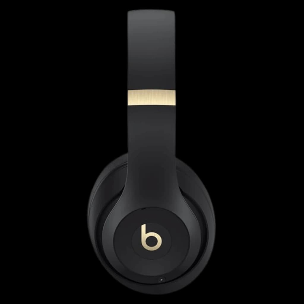Beats Studio Pro ANC Noir Doré avec arceau mat, coques ovales et logo b doré, accents métalliques élégants, design circum-aural moderne Bluetooth