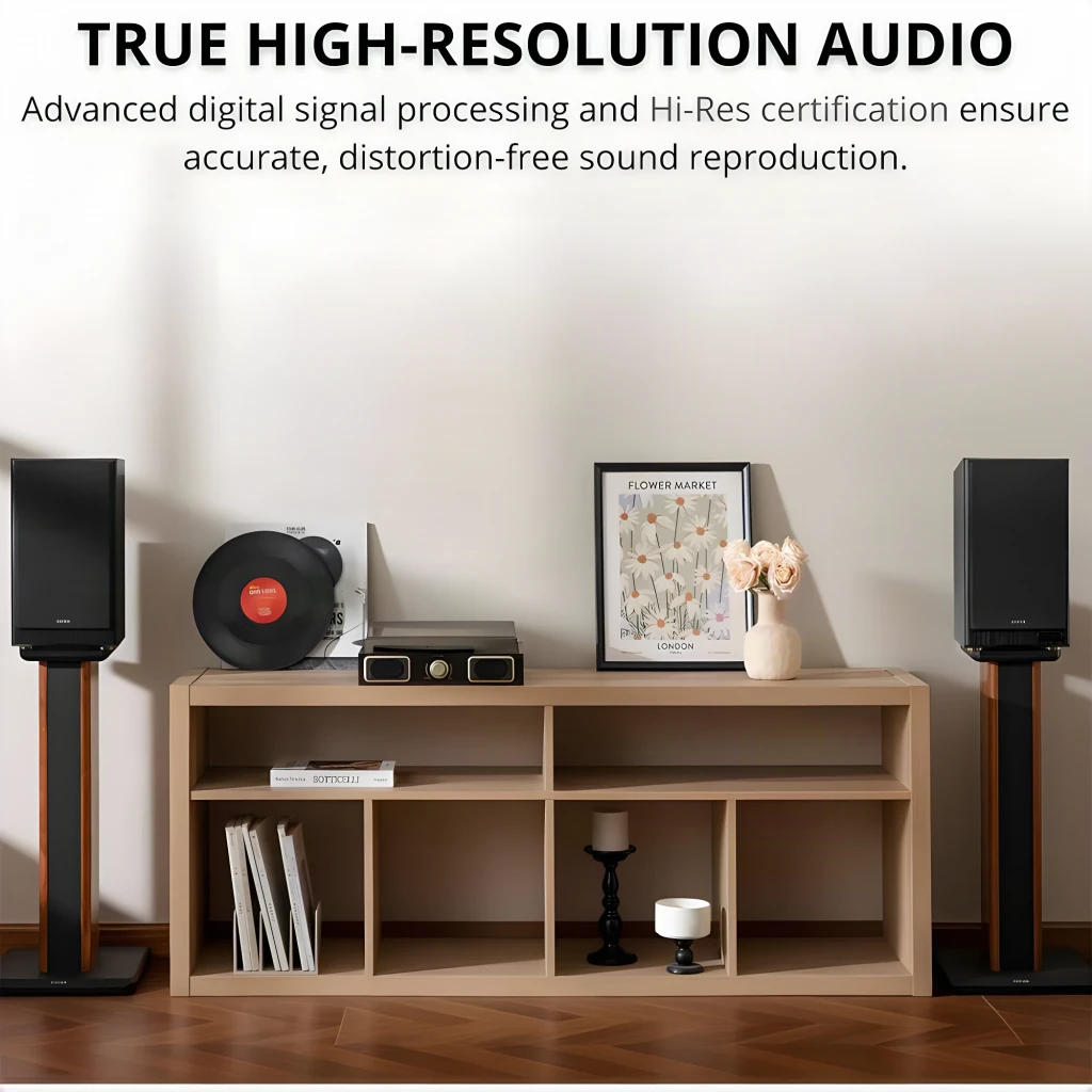 Par de altavoces de estantería negros con acabado en madera, rejilla textil removible y triple vía visible con woofer grande, midrange y tweeter frontal - Ítem5