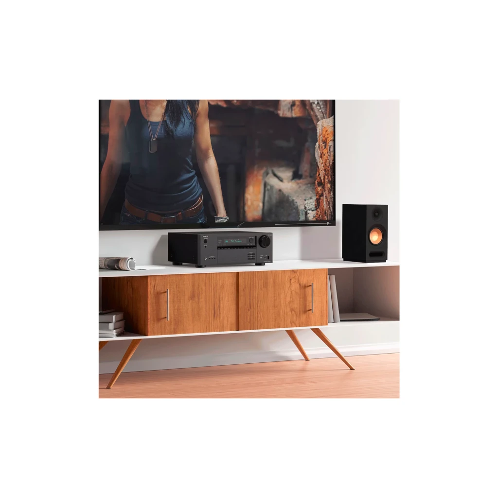 Receptor AV Onkyo TX-NR6100 preto com display digital verde, grande botão de volume à direita, botões frontais alinhados e portas USB e fones na frente - Item4