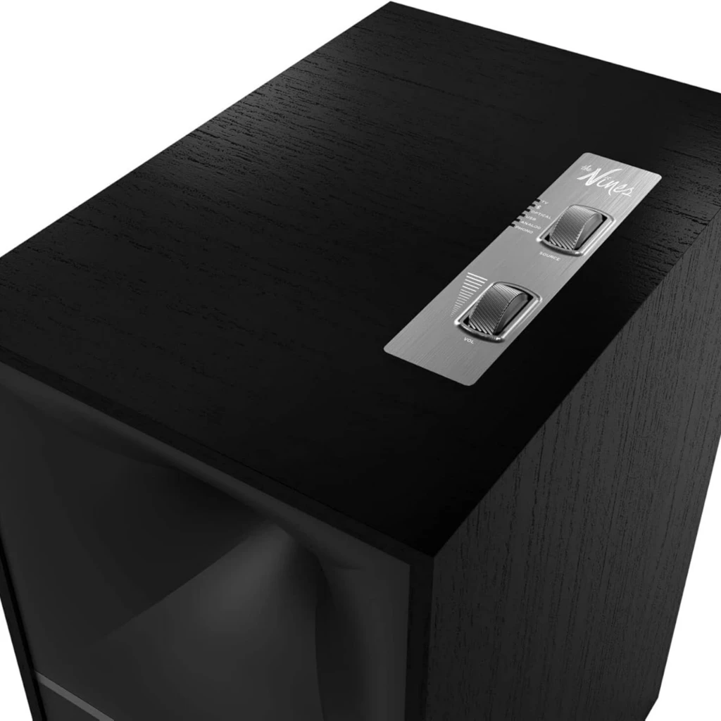 Par de alto-falantes Klipsch The Nines 240 W em preto mate, design retangular com acabamento em madeira, grelhas têxteis e controles metálicos superiores - Item5