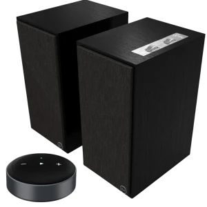 Enceintes Klipsch The Sevens 200 W noir mat avec façade tissu sombre, commandes métal sur le dessus, coins arrondis, accompagnées d’une télécommande