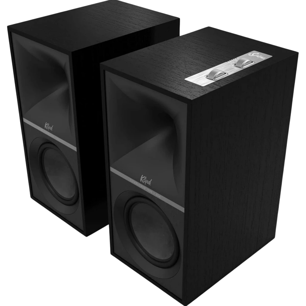 Klipsch The Sevens 200 W Bluetooth Preto Mate: par de caixas retangulares, acabamento preto texturizado, grelhas frontais escuras e knobs metálicos no topo - Item1