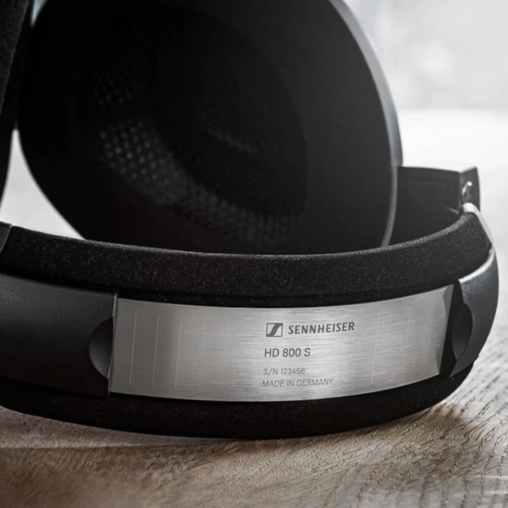 Sennheiser HD 800 S 56 mm 300 Ω Negro mate, auriculares abiertos con copas grandes, rejilla metálica y diadema acolchada; cable desmontable y diseño premium - Ítem5