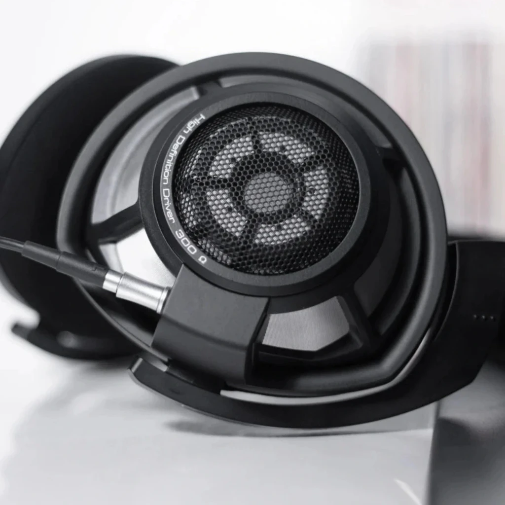 Sennheiser HD 800 S 56 mm 300 Ω Negro mate, auriculares abiertos con copas grandes, rejilla metálica y diadema acolchada; cable desmontable y diseño premium - Ítem6