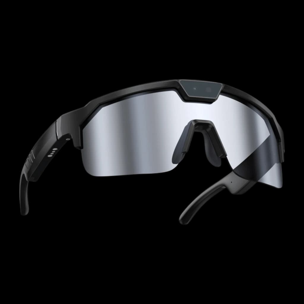 Zeblaze Q01 AI Sports Sunglasses Silver 8MP Sony IMX219 avec écran miroir argenté, monture noire angulaire et caméra discrète centrée au-dessus du pont